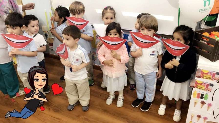 Thanaayaa Club organises an awareness campaign at Dar Al Uloom and Manahil Al-Ghad schools