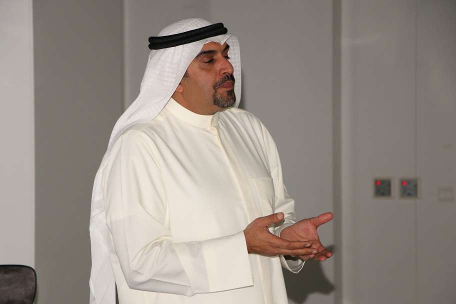 Bashar Al-Salem holds a dialogue session with students of Architecture and Digital Design