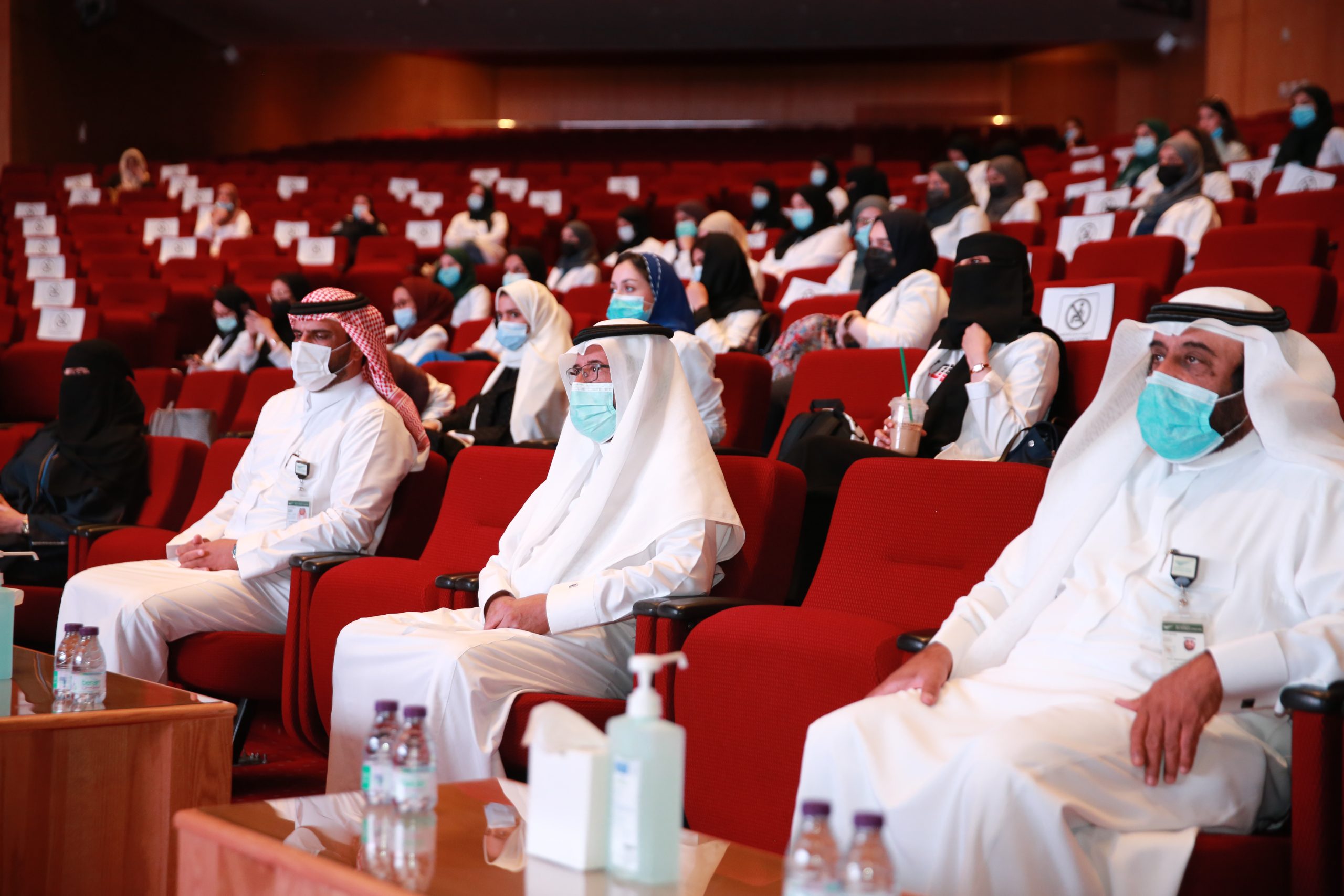 Base on the importance of mental health and its impact on the individual, students from Collage of Medicine at Dar Al-Uloom University proposed a campaign to raise awareness for mental health.