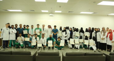 كلية طب الأسنان تخرج الدفعة من الأولى من “مساعدي طبيب الأسنان”