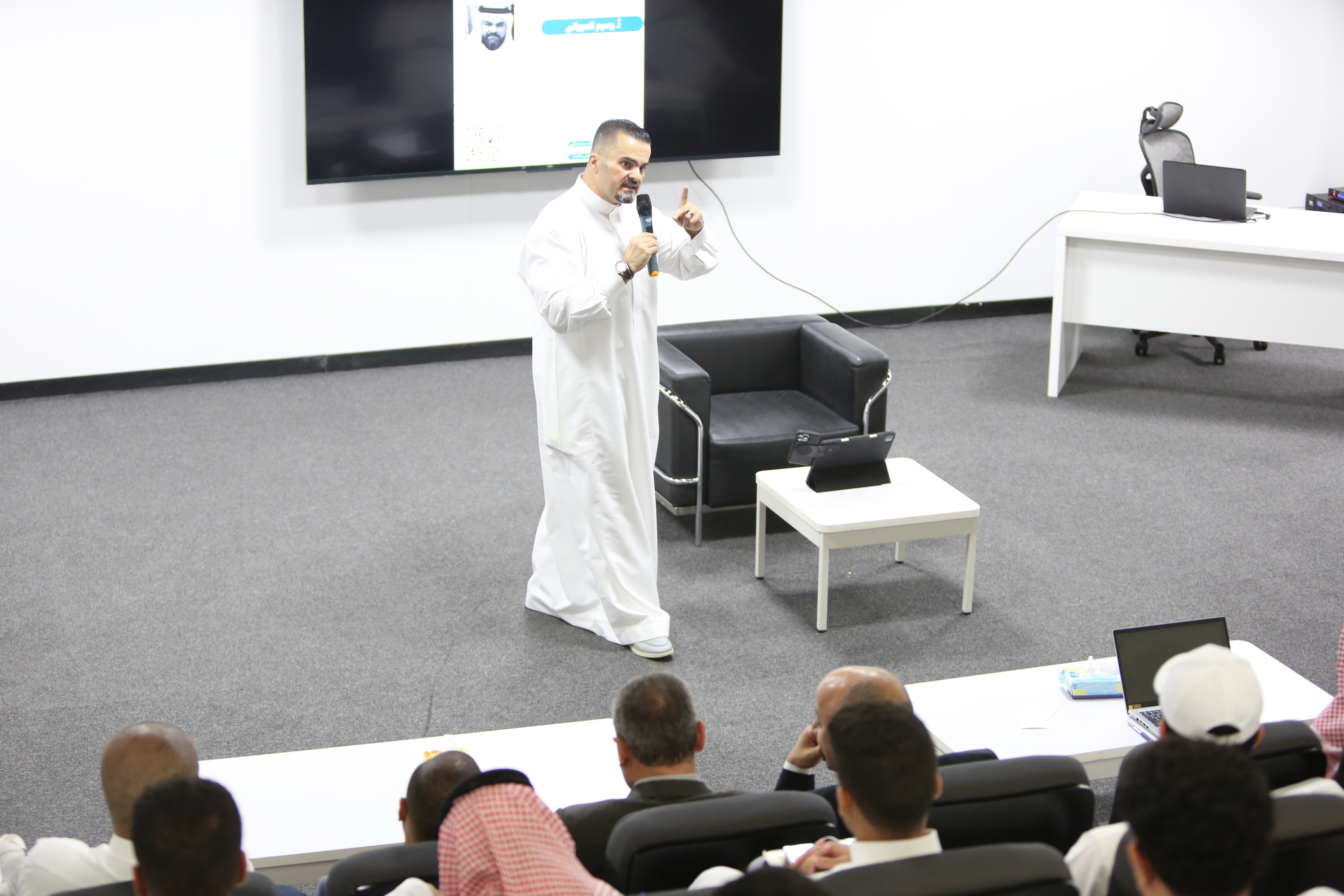 College of Law conducts a workshop on banking for non-bankers.