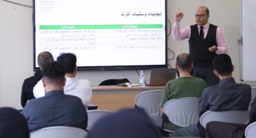 قسم التسويق بكلية إدارة الأعمال يستضيف الأستاذ طارق صبري في محاضرة حول المحتوى الأخضر 