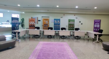 إدارة شؤون الطلاب تنظم أسبوعًا توعويًا للطلبة المستجدين. 