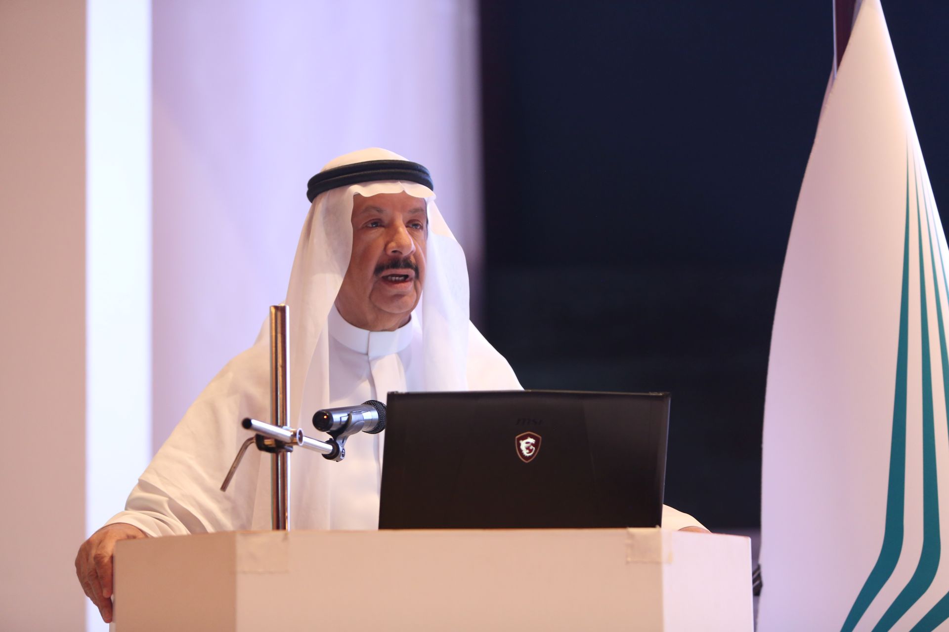 معالي رئيس الجامعة يرعى اللقاء التعريفي للطلبة المستجدين