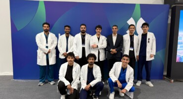 العالمي الصحة معرض يزورون التنفسي والعلاج التمريض طلاب