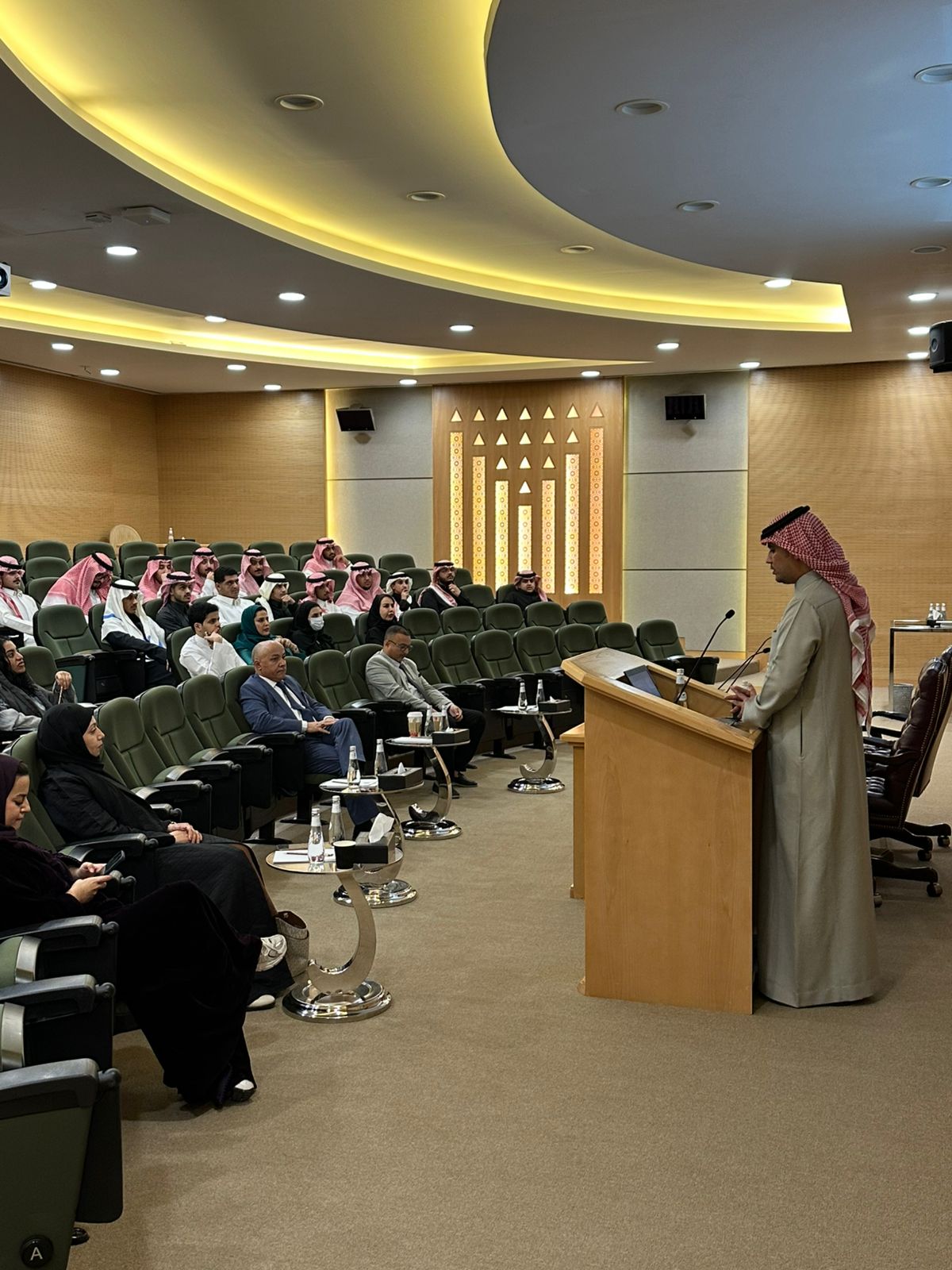 كلية الحقوق تنظم زيار لمجلس التعاون الخليجي