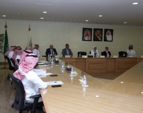 انعقاد الجلسة الأولى للمجلس الاستشاري لقسم الإدارة المالية والبنوك للسنة الجامعية 2025-2026 م.