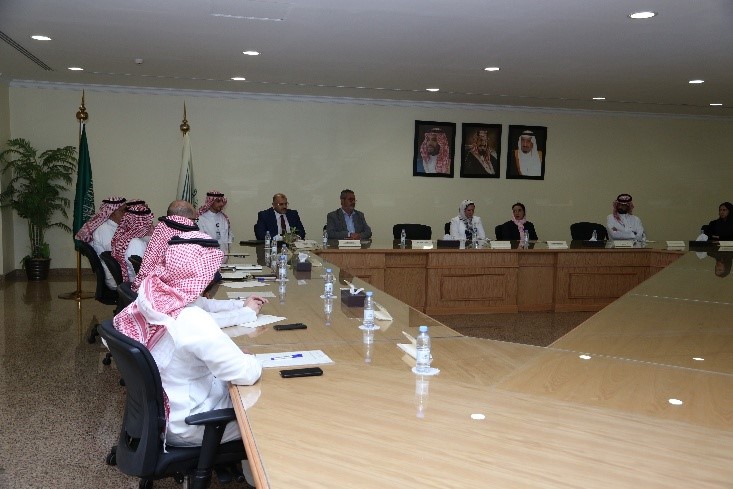 انعقاد الجلسة الأولى للمجلس الاستشاري لقسم الإدارة المالية والبنوك للسنة الجامعية 2025-2026 م.